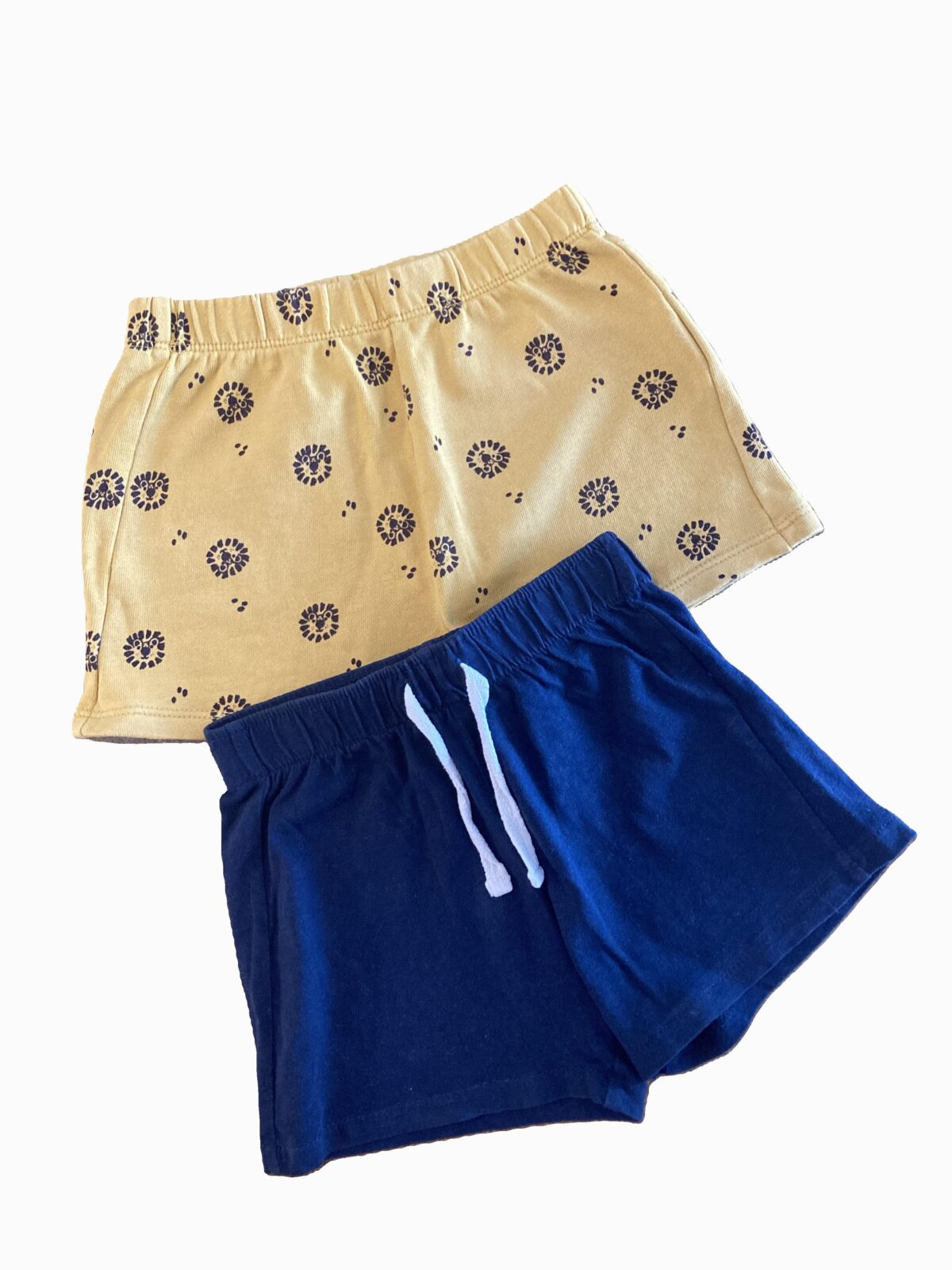 Lot de 2 shorts Kiabi 24 mois